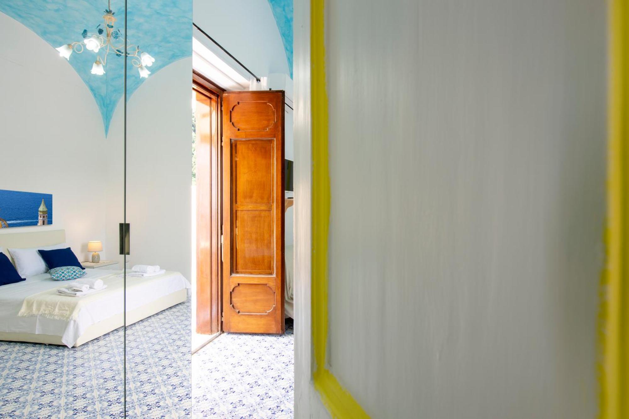 Amore Rentals - Casa Barbera A Positano Esterno foto